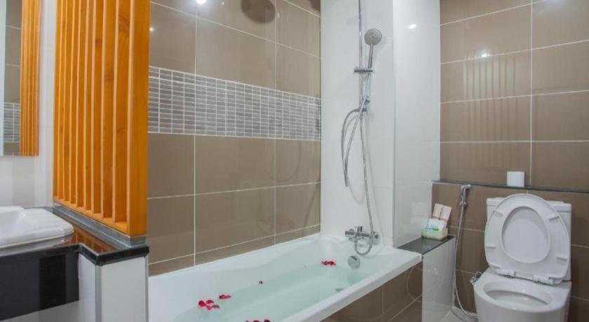 Gt Residence Hotel Buri Ram Eksteriør billede