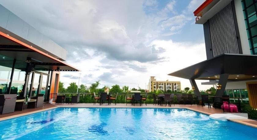 Gt Residence Hotel Buri Ram Eksteriør billede